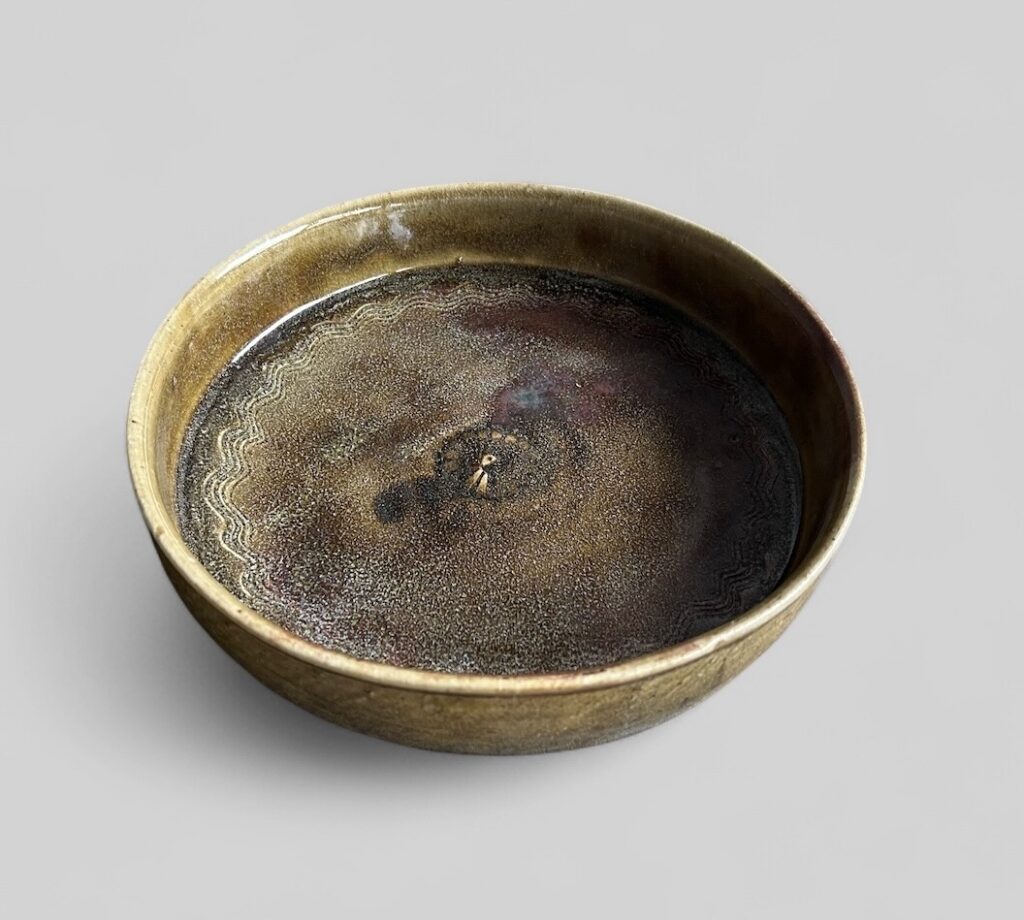 89.織部絵ドラ鉢（共箱）