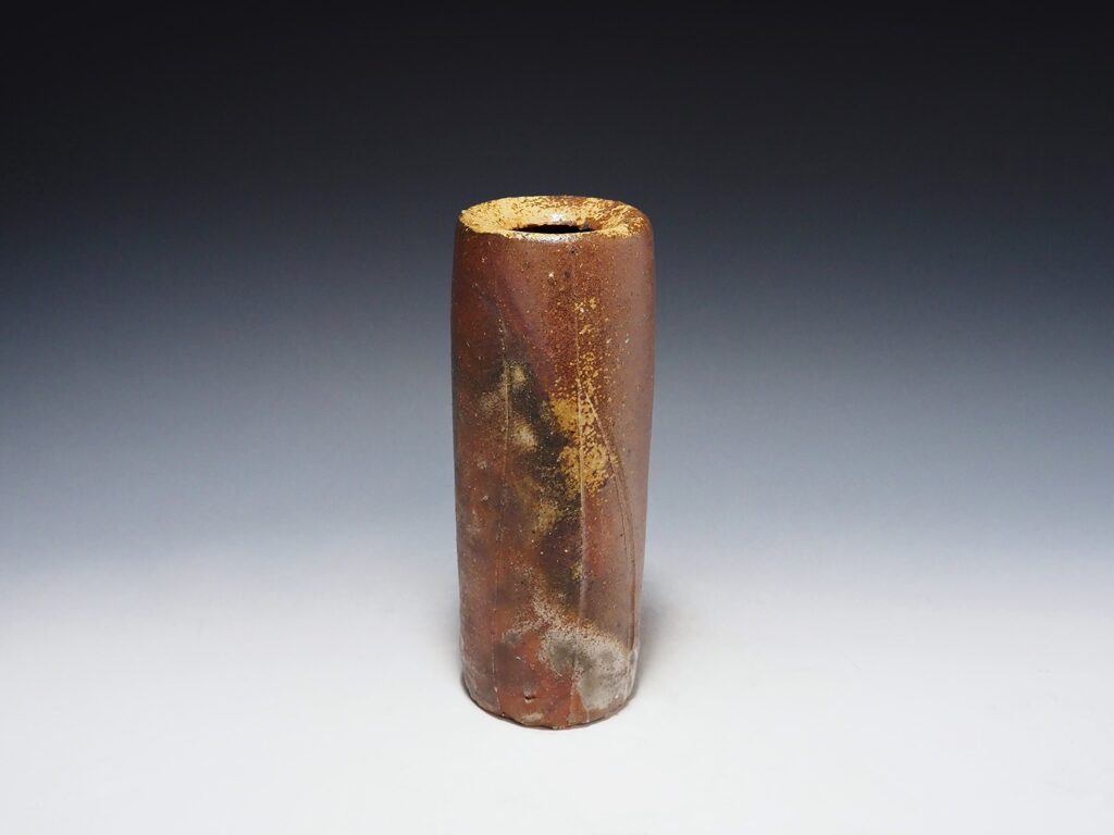 41.備前 筒 花入（共箱：友斎箱）