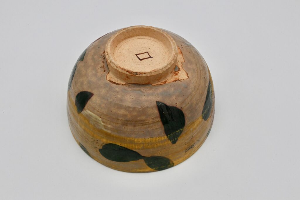 金彩椿鉢（共箱/友斎箱）