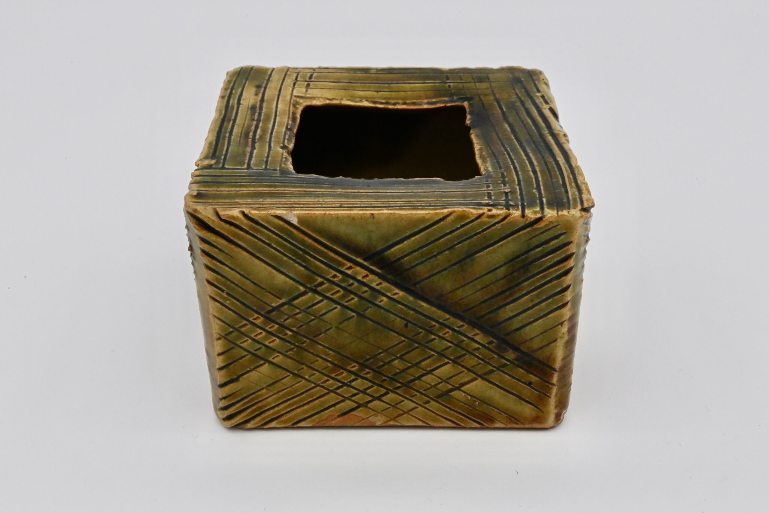 於里扁灰おとし（友斎共箱）