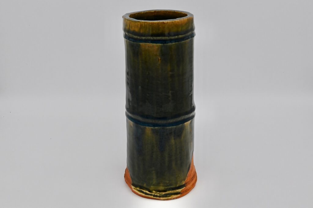 織部竹形花入（黒田陶々庵識箱）